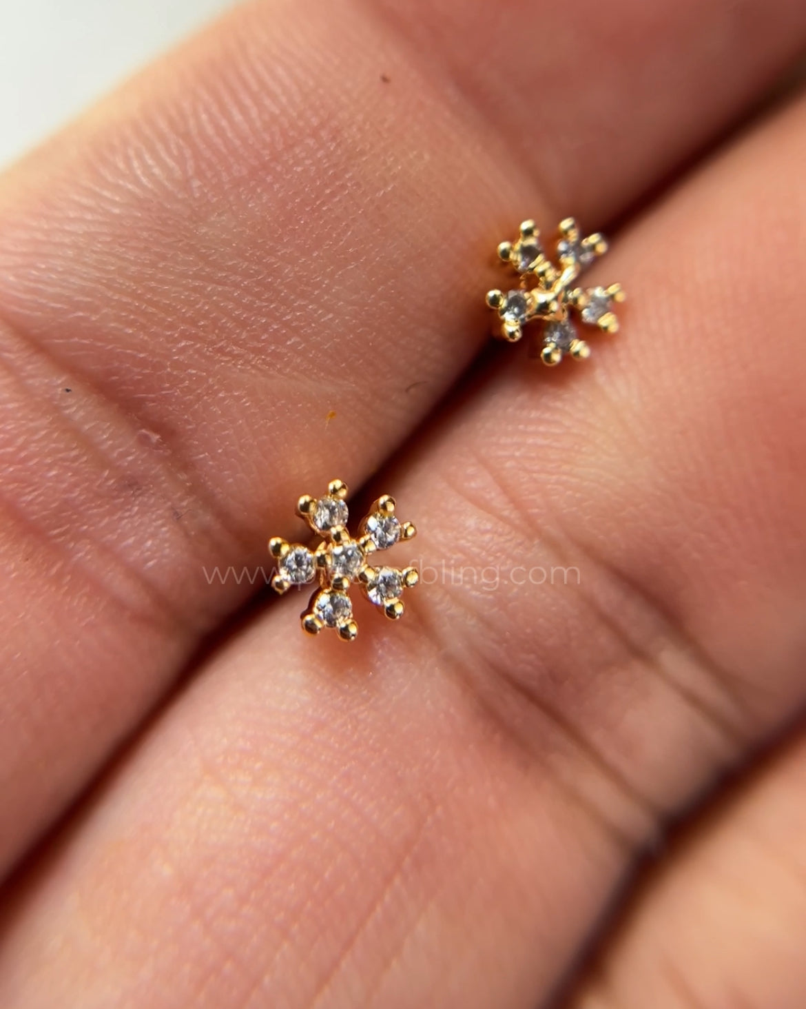 5 flower Gold plated stud / nosepin (single)