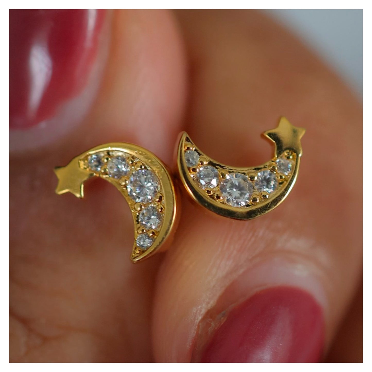 Anti tarnish gold plated studs PAIR POBX51