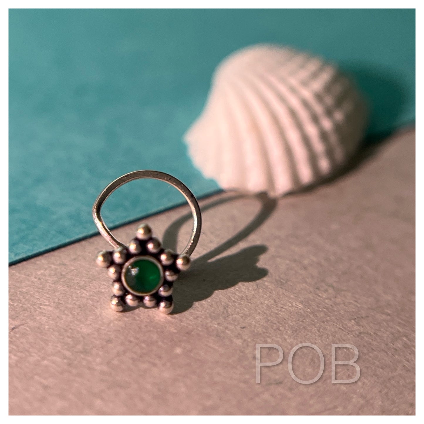 Sterling silver nose pin wire type POBx4 green